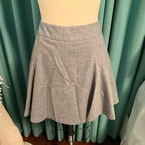 Very Nice Banana Republic Gray Lined Skirt